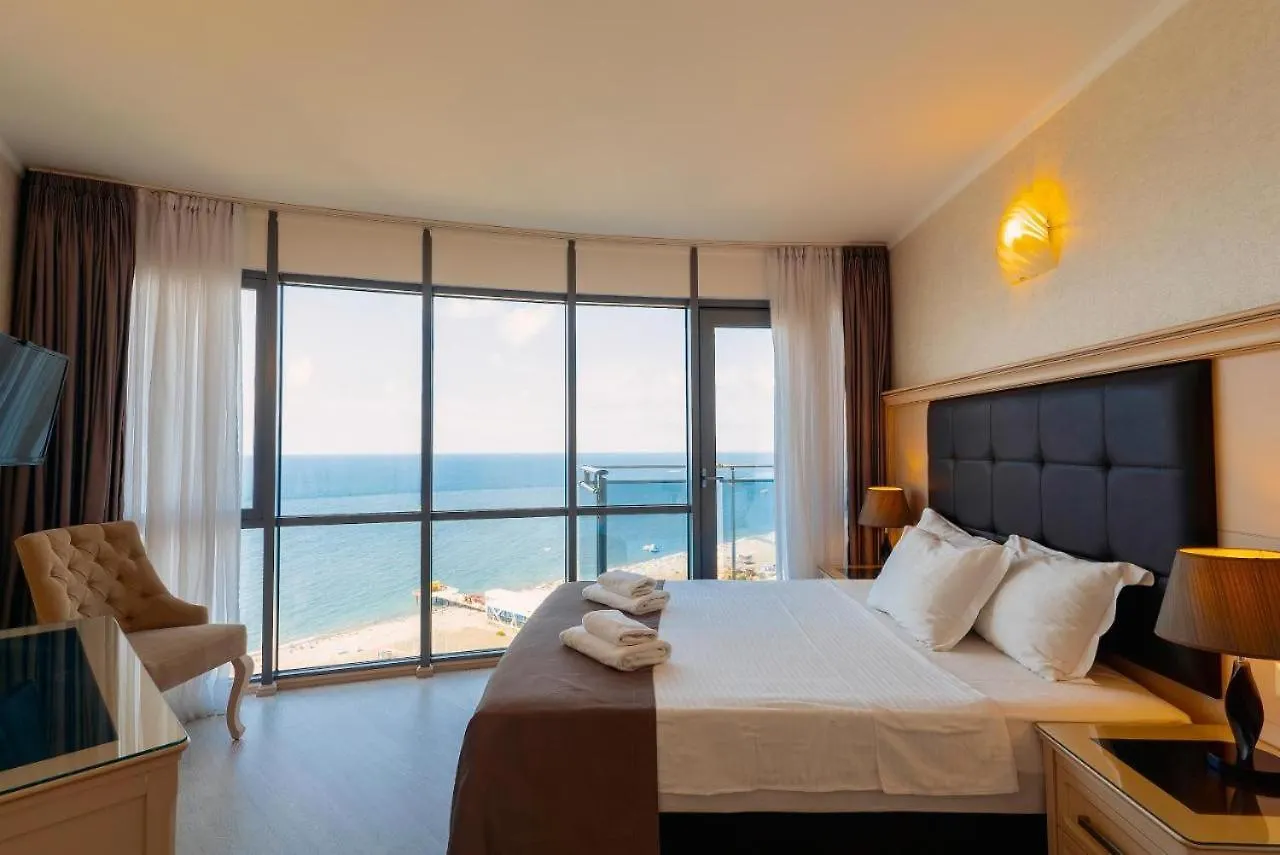 דירה Hotel 19 באטומי גאורגיה