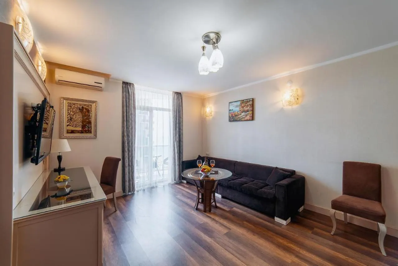 דירה Hotel 19 באטומי