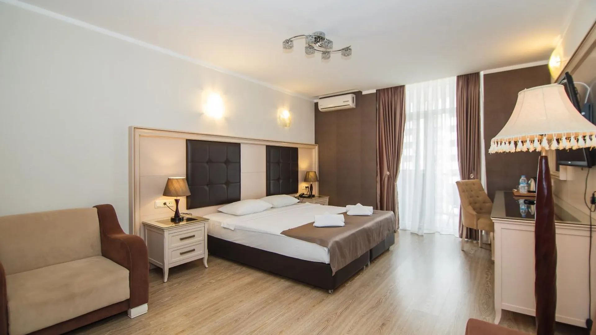 Hotel 19 באטומי גאורגיה